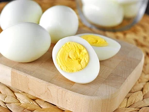Điều gì sẽ xảy ra nếu ăn 700 quả trứng trong 1 tháng