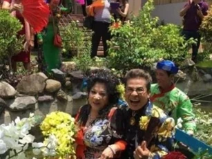 Biệt thự như mơ của MC Thanh Bạch: Có hẳn bồn tắm ngoài trời, hình treo khắp nơi