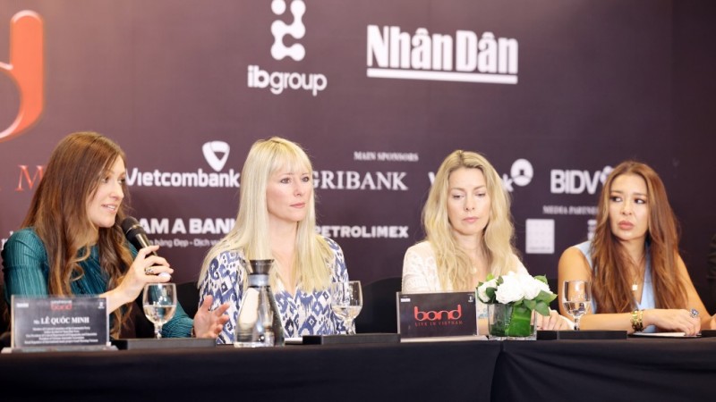 Nhóm tứ tấu dây thành công nhất mọi thời đại sẽ mặc áo dài chơi nhạc trong đêm diễn tại Hà Nội