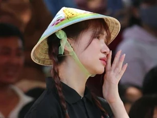 Dù đã thông báo muốn nhận con nuôi nhưng Hòa Minzy vẫn chưa thực hiện được vì một lí do
