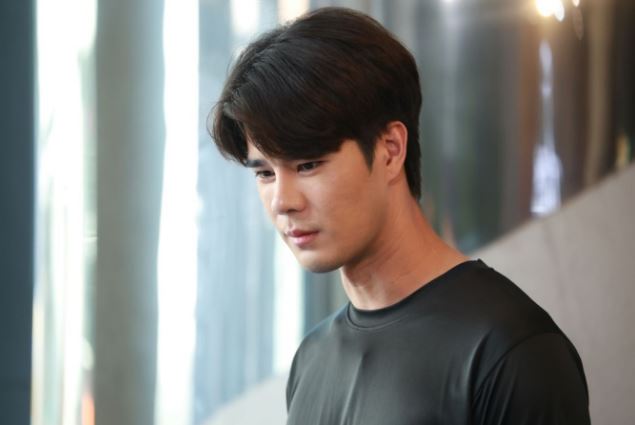 Bố mẹ mừng thọ bác hàng xóm phong bì 10 triệu khiến tôi choáng, biết được bí mật phía sau, tôi hoang mang lo lắng vô cùng