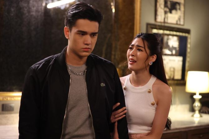 Hàng xóm qua khuyên chúng tôi khoan hãy xây nhà để họ làm trước, chồng tôi bỏ ngoài tai và phải nhận trái đắng