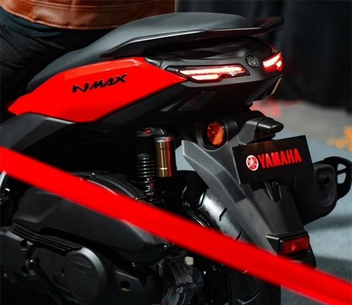 Yamaha-Nmax-4