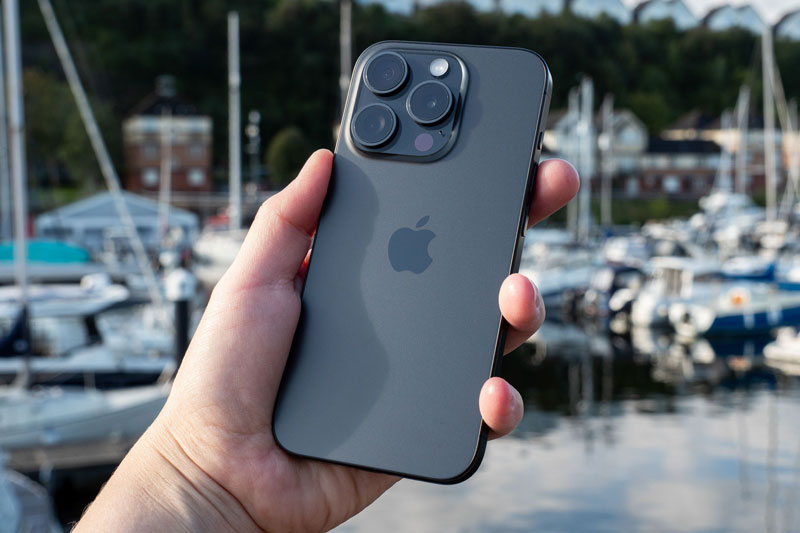 Đây là chiếc iPhone titan đáng mua bậc nhất hiện nay, giá giảm ngay khi iPhone 16 ra mắt