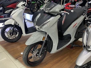 Giá xe Honda SH tháng 10/2024 giảm sâu chưa từng thấy, khách Việt ùn ùn săn đón vì giá cực rẻ