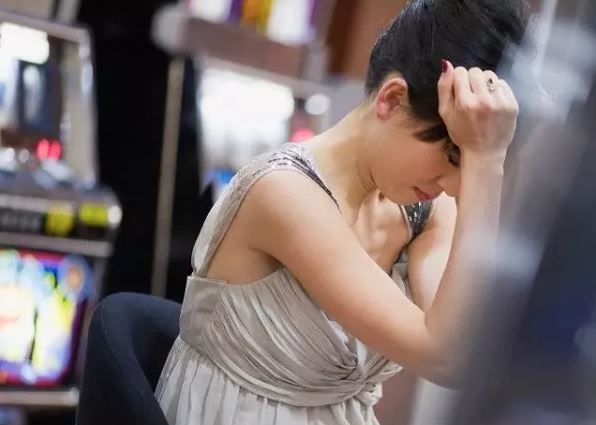 Vui mừng vì ly hôn chồng, sau vài tháng gặp lại tôi khóc lóc hối hận mong quay lại