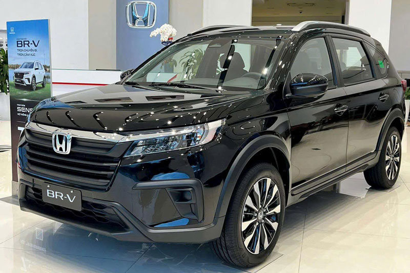 Honda BR-V giảm giá mạnh trong tháng 10, quyết đấu với Mitsubishi Xpander