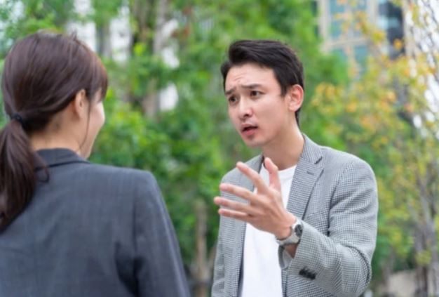 Ly hôn đã 6 năm, tôi đột nhiên biết bí mật mà vợ cũ che giấu khiến lòng hoang mang tột cùng