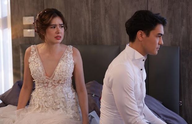 Trong đêm tân hôn, khi biết lý do chồng đồng ý kết hôn, tôi quyết định để lại hết tiền mừng cưới rồi rời đi