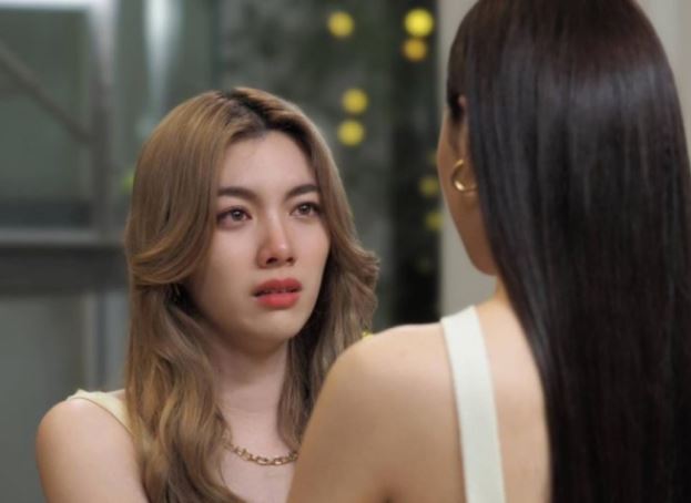 Ngày tôi sinh con, em chồng đến chăm ở cữ 1 tuần, trước khi về còn nói sẽ tặng chúng tôi căn hộ chung cư