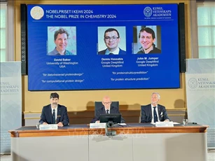 Hai chủ nhân Giải thưởng VinFuture nhận giải Nobel Hóa học 2024