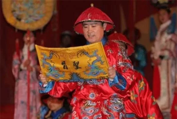 chiếu chỉ, giả mạo, thánh chỉ
