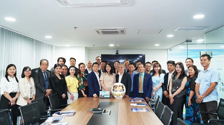 Đoàn doanh nghiệp VJBA cũng đã gặp gỡ và làm việc với lãnh đạo chủ chốt Hiệp hội Doanh nghiệp TP Hồ Chí Minh (HUBA). 