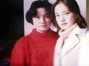 Cuộc sống hiện tại của mẹ Triệu Vy: Con gái nổi tiếng bị cấm sóng, chồng cũng qua đời, con trai ly hôn nhưng mất một nửa tài sản