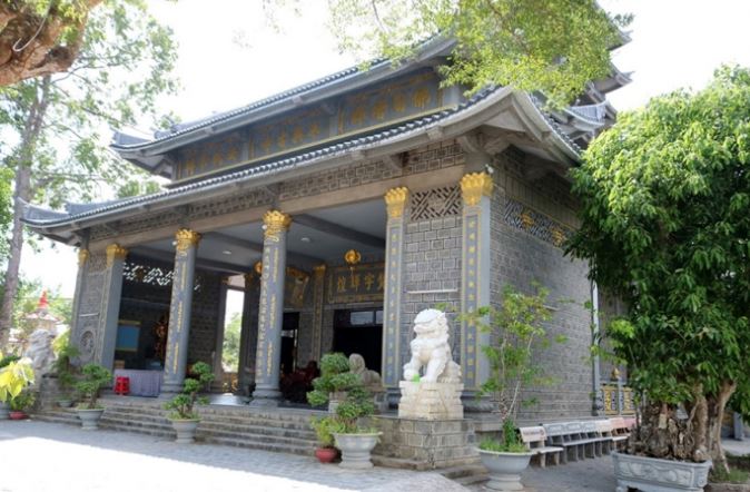 Ngôi chùa ở Việt Nam được xây hoàn toàn từ đá nguyên khối: Lên đến chục nghìn viên, khuôn viên rộng 6.800 m2