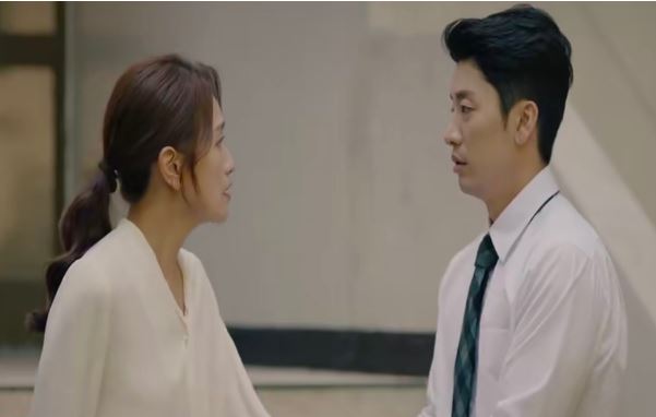 Xem định vị thấy vợ đang ở nhà nghỉ, tôi hẹn bố mẹ vợ đến “3 mặt 1 lời” thì sượng trân