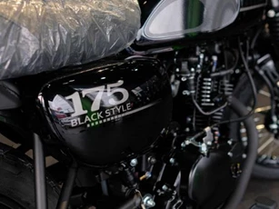 Tuyên chiến Honda Winner X và Yamaha Exciter đi, ‘vua côn tay’ 175cc của Nhật giảm 9 triệu đồng, giá cực rẻ