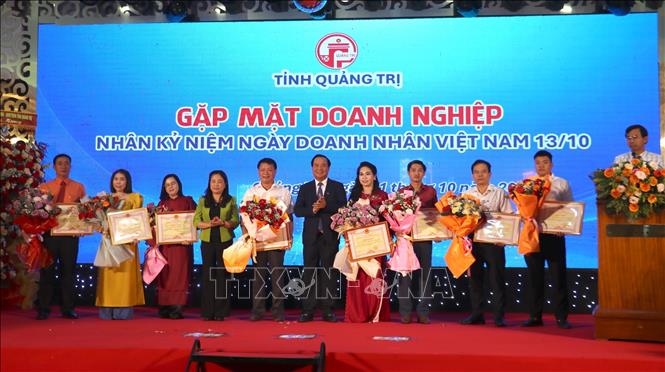 Đồng hành, hỗ trợ doanh nghiệp phát triển bền vững