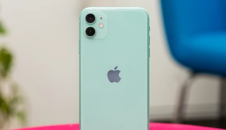 Apple vừa 'khai tử' một sản phẩm tại Việt Nam: Giá 8 triệu, đây là iPhone rẻ nhất có thể mua chính hãng