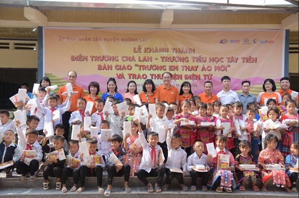 Hỗ trợ cải thiện cơ sở vật chất giáo dục cho học sinh vùng núi Mường Lát