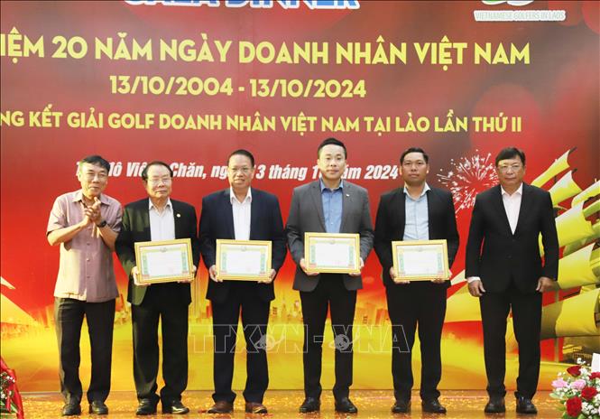 Doanh nhân Việt tại Lào: Những người xây dựng tình hữu nghị