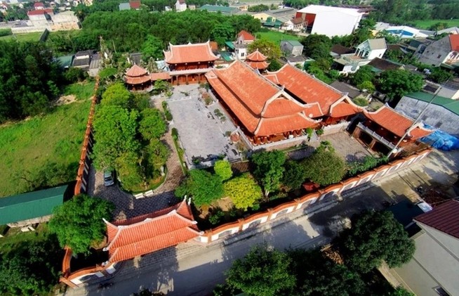 Biệt phủ toàn gỗ quý như 'Tử Cấm Thành' của đại gia xứ Nghệ