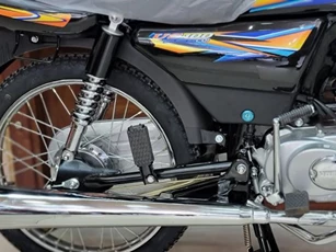 Ra mắt xe ‘côn tay quốc dân’ mới giá rẻ khó tin chỉ 8,7 triệu đồng: Lấn át Honda Winner X và Yamaha Exciter