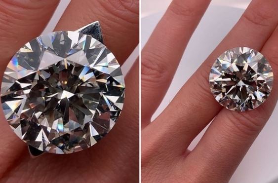 Dọn lại đồ trang sức rẻ tiền mua ở chợ hàng bãi, cụ bà 70 tuổi ngỡ ngàng khi có viên kim cương 61 tỷ đồng