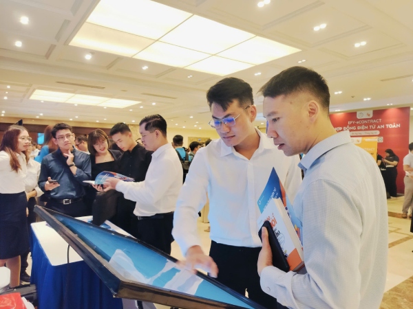 Ứng dụng hợp đồng điện tử: Doanh nghiệp cần làm gì để tránh rủi ro?