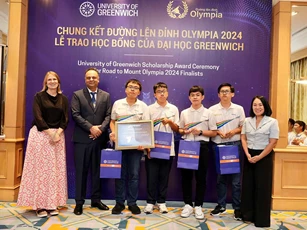 Nhà vô địch Đường lên đỉnh Olympia 2024 nhận học bổng du học 2 tỷ đồng