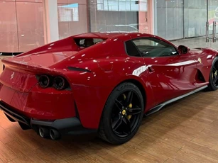Ngắm siêu xe Ferrari 812 GTS đầu tiên cập bến Việt Nam