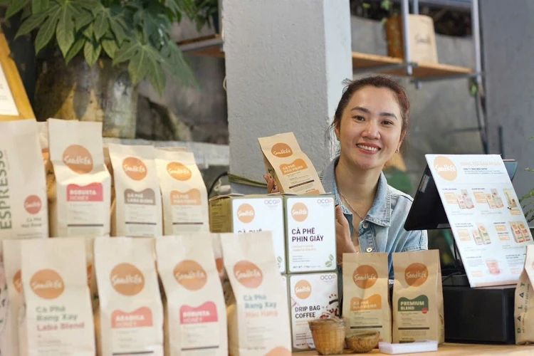 CEO Seed Coffee trong một dịp giới thiệu sản phẩm của doanh nghiệp với các đối tác trong nước và quốc tế. 