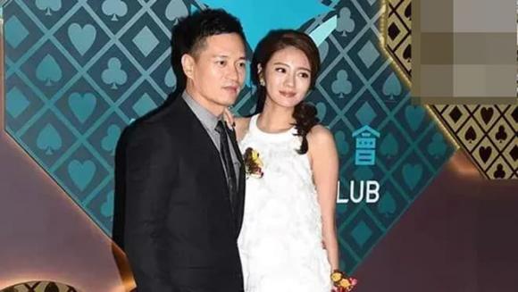 Top 10 nữ minh tinh kết hôn với 'giả hào môn'