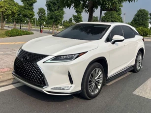Lexus RX 350 lăn bánh 3 năm tại Việt Nam được bán lại với giá ngỡ ngàng