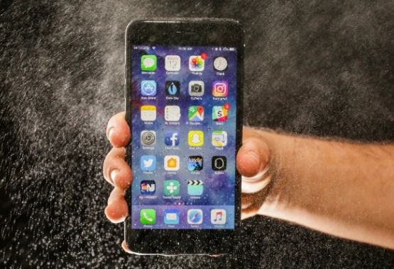 Huyền thoại iPhone 7 Plus bỗng hot trở lại vì chụp được ảnh thơ hơn iPhone 16 Pro Max, giá siêu rẻ