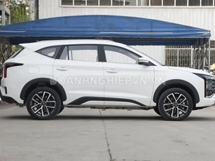 SUV 7 chỗ, tiêu thụ 1,42 lít xăng/100 km, giá rẻ hơn Hyundai Grand i10