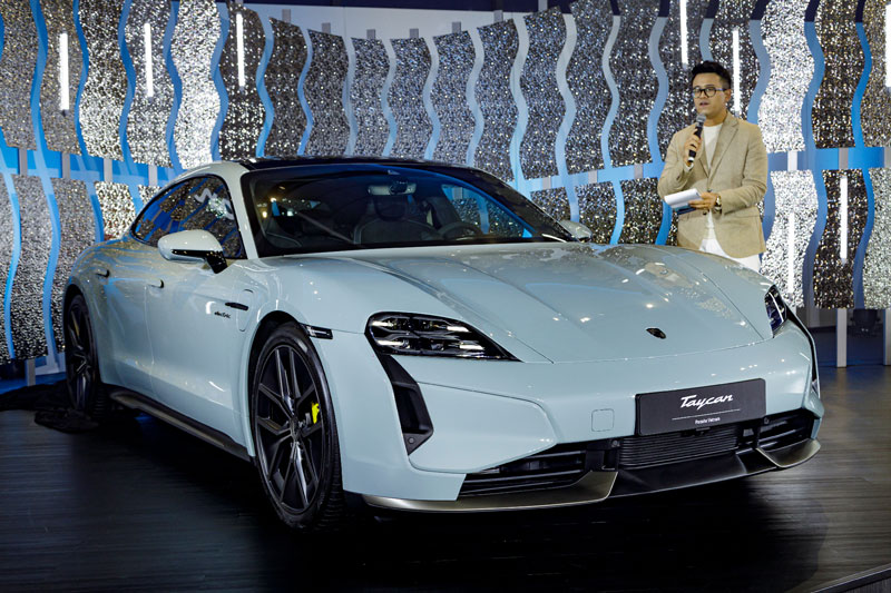 Porsche Taycan 2025 trình làng tại Việt Nam, giá từ 4,620 tỷ đồng