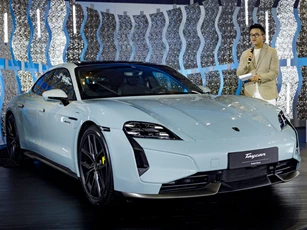 Porsche Taycan 2025 trình làng tại Việt Nam, giá từ 4,620 tỷ đồng