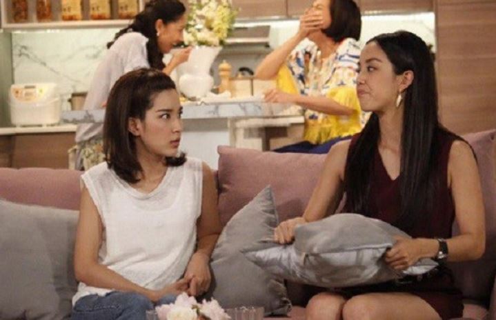 Biếu bố mẹ chồng vài triệu, chị dâu tỏ thái độ "kênh kiệu", tôi bực tức phản ứng khiến chị sững sờ không nói được gì