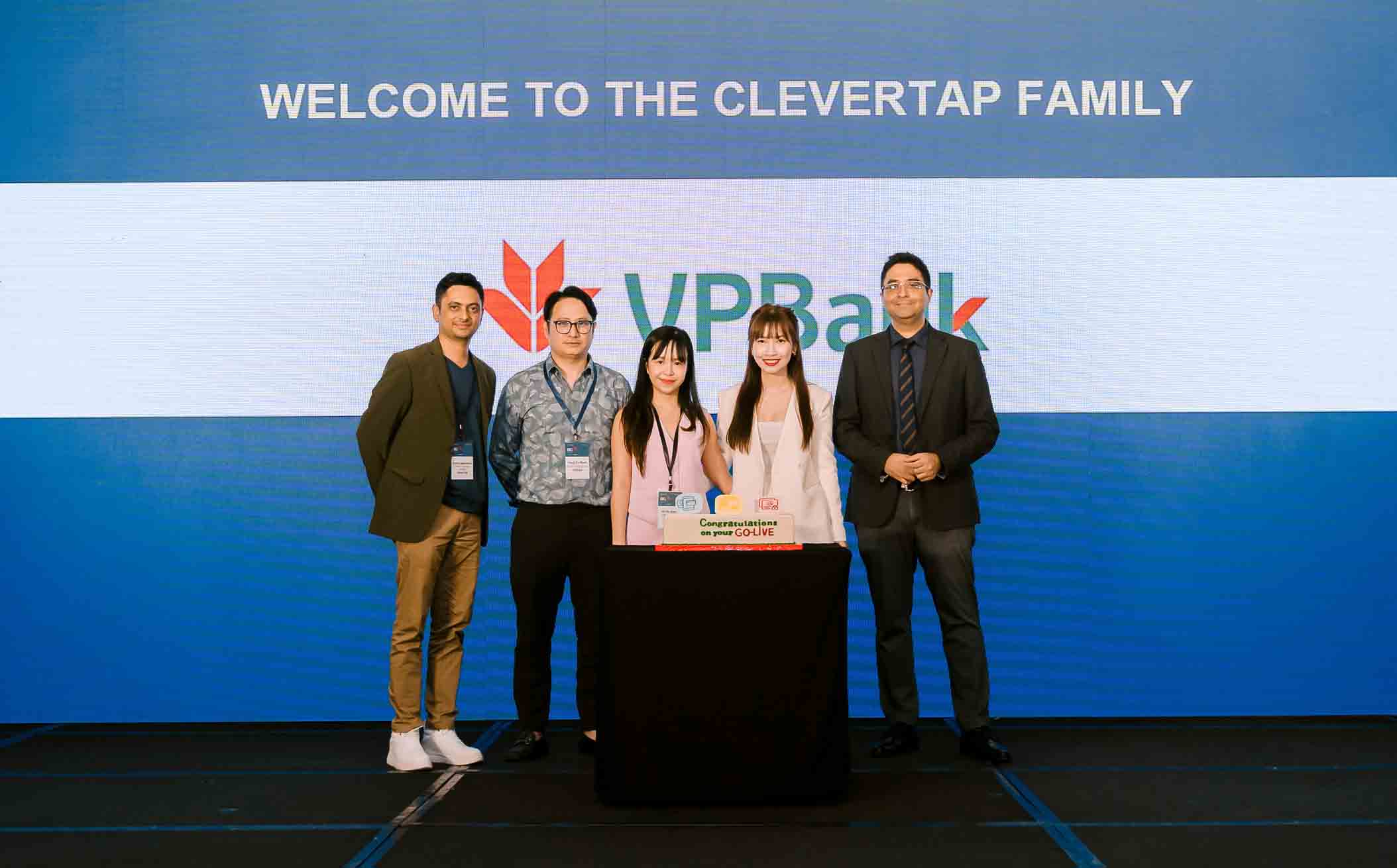 Ngân hàng đẩy mạnh ứng dụng AI nâng cao trải nghiệm khách hàng