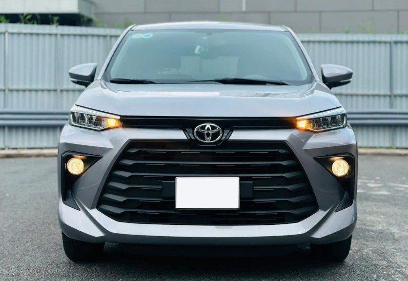 Sử dụng 2 năm, chủ nhân rao bán Toyota Avanza Premio với giá ngỡ ngàng