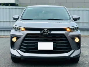 Sử dụng 2 năm, chủ nhân rao bán Toyota Avanza Premio với giá ngỡ ngàng