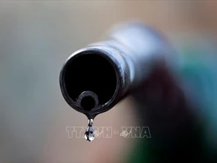 Giá dầu sẽ ra sao với diễn biến mới tại Trung Đông và tăng trưởng kinh tế ở Trung Quốc?