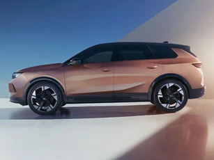 SUV hạng C siêu tiết kiệm xăng, công suất 195 mã lực, giá hơn 920 triệu đồng