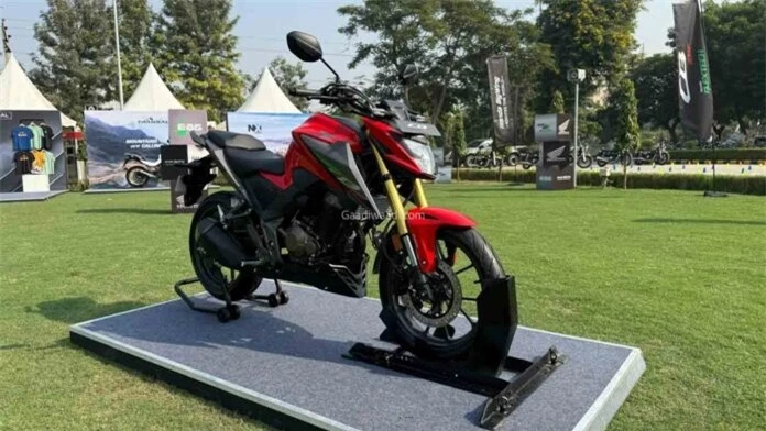 Quên Yamaha Exciter đi, Honda ra mắt ‘vua côn tay’ có ABS 2 kênh xịn hơn Winner X, giá 47 triệu đồng ảnh 2