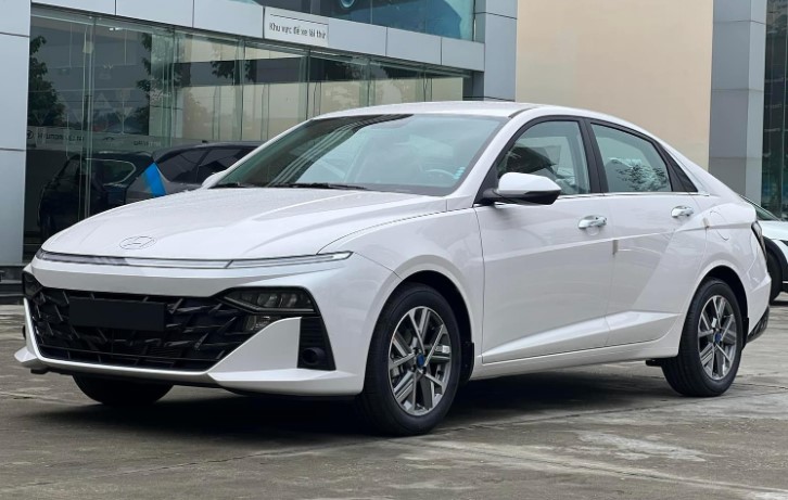 Mua Hyundai Accent 2024, nên chọn phiên bản nào?