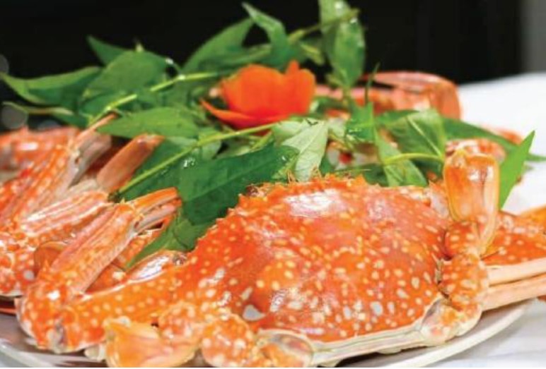 Hấp ghẹ thì nên để ghẹ úp hay ngửa? Hấp nước lạnh hay hấp nước nóng? Làm theo 4 bước này ghẹ sẽ tươi ngon mà không bị mất chân