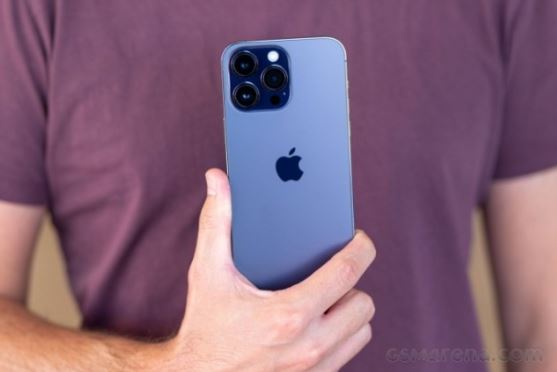 Đây là iPhone Pro Max viền thép cuối cùng, giá rẻ như bèo, khung thép đẹp át vía iPhone 16 Pro Max