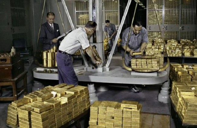 Bên trong hầm chứa vàng lớn nhất thế giới