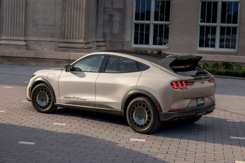 Đối thủ của VinFast VF 8 chốt giá từ 855 triệu đồng